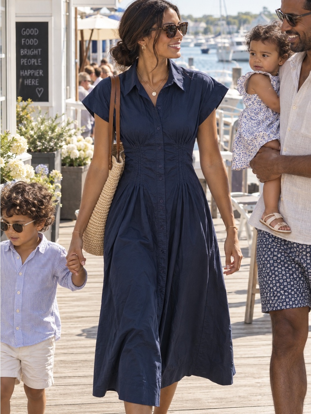 Gorgeous EUC Mila Mae Navy Midi button down Dress with flattering ruching